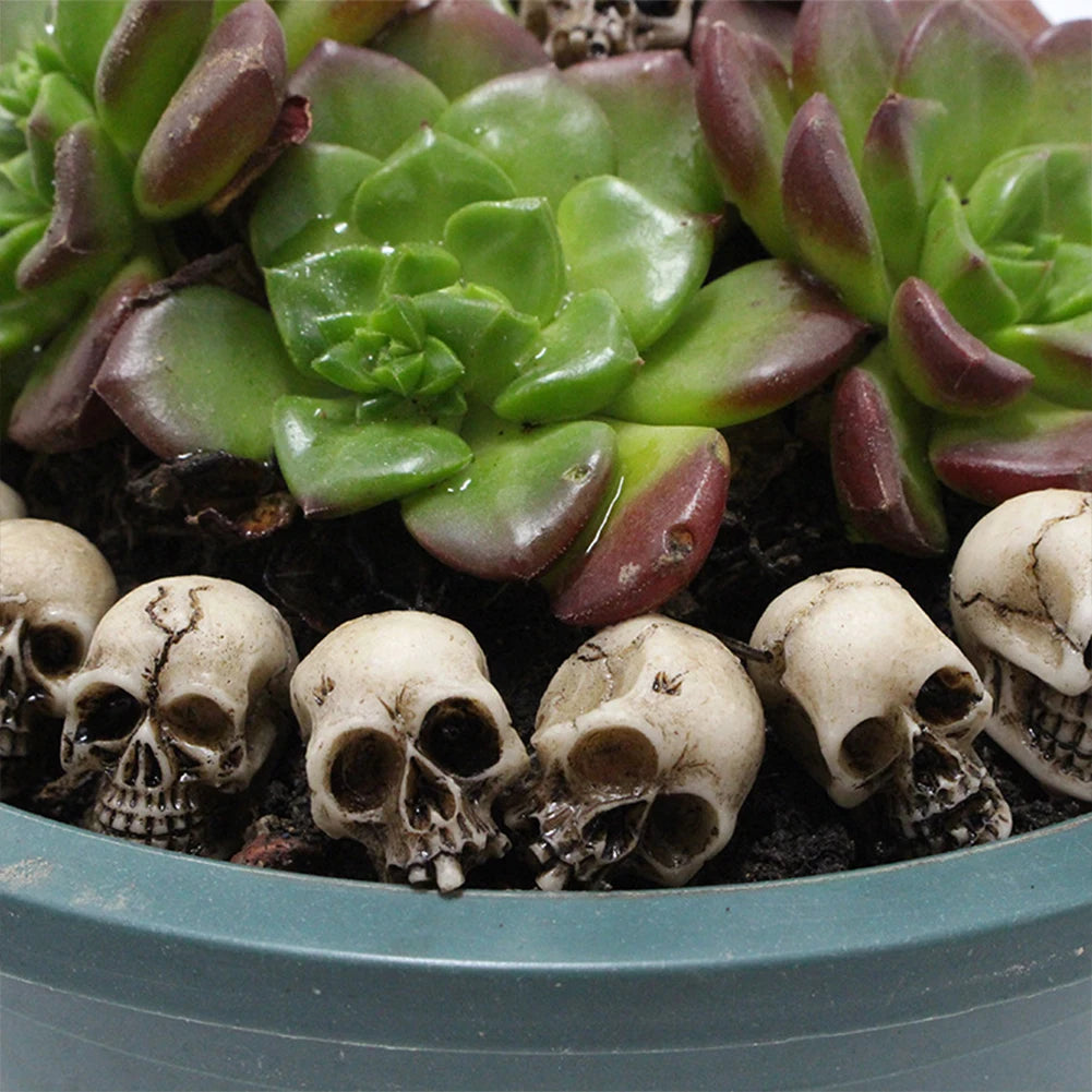 20Pcs Mini Skull Figure Collectable Halloween Skull Model Sculptures Creative Festival Theme Landscape Garden Potted Plant Decor