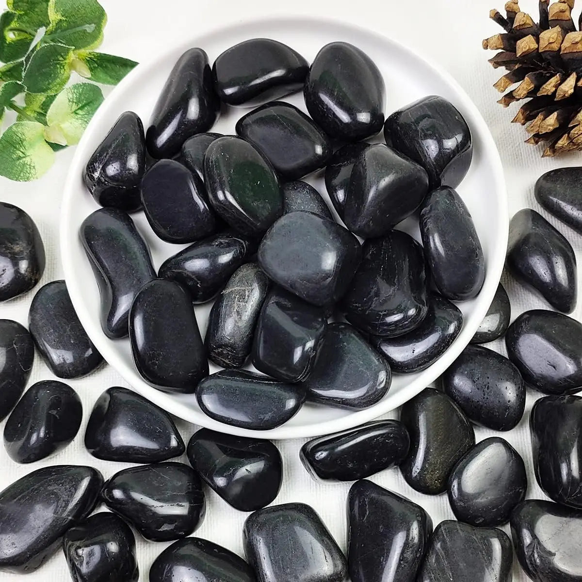 5lbs White River Rocks, 1-2 Inch Natural Pebbles for Indoor Plants, High Polished Decorative Stones Vase Filler Fish Tank Aquari